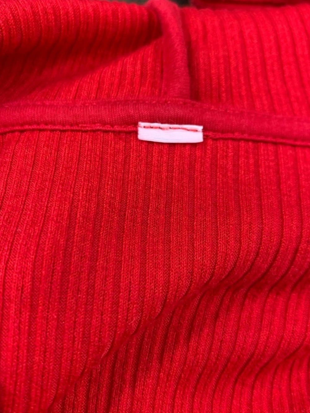 ALO Yoga Muse Hoodie Cropped Ribbed Scarlet Red Size Small - Picture 7 of 8